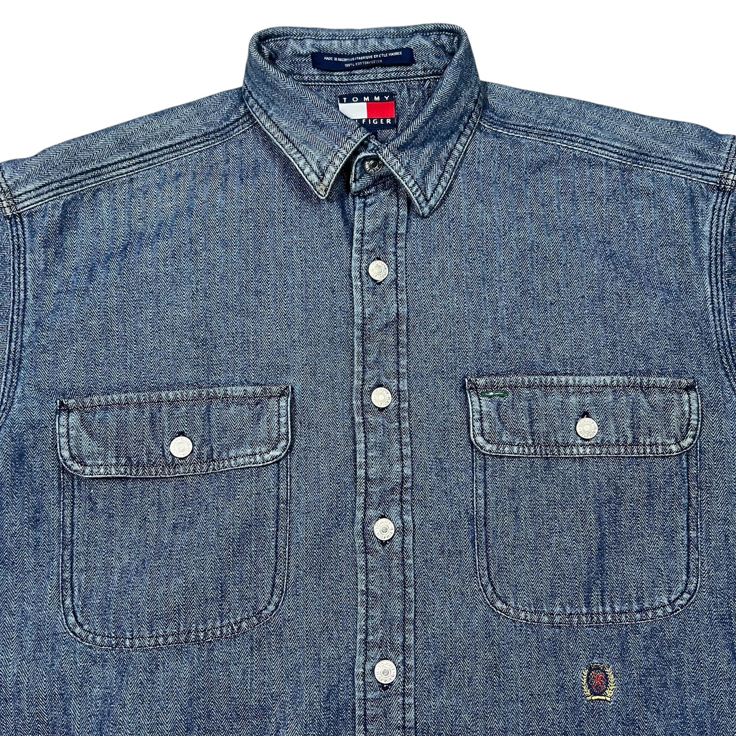 Vintage 90s Tommy Hilfiger denim button up shirt (L)
