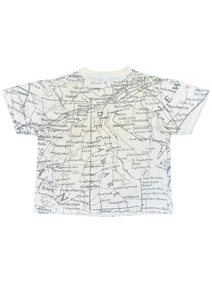 Vintage 90s Delaware map all over print tee (L)