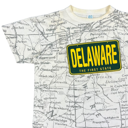 Vintage 90s Delaware map all over print tee (L)