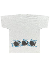 Load image into Gallery viewer, Vintage 90s Prudhoe Bay Alaska whales wrap round print YOUTH tee (YM)