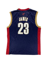 Load image into Gallery viewer, Vintage 2000s LeBron James Cleveland Cavaliers alternate NBA jersey (L)