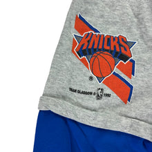 Load image into Gallery viewer, Vintage 1992 New York NY Knicks NBA YOUTH sweatpants (YXL)