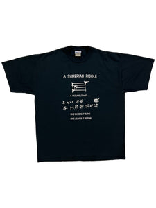 Vintage 90s Jerzees A Sumerian Riddle a house (that)… one enters it blind one enters it seeing the solution: a school tee (XL)