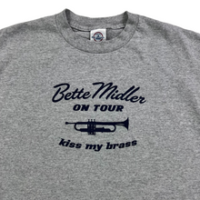 Load image into Gallery viewer, Vintage 2003 Bette Midler kiss my brass tour tee (L)