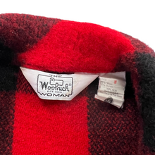 Load image into Gallery viewer, Vintage 80s Woolrich the woolrich woman loop bar buffalo plaid vest (M)