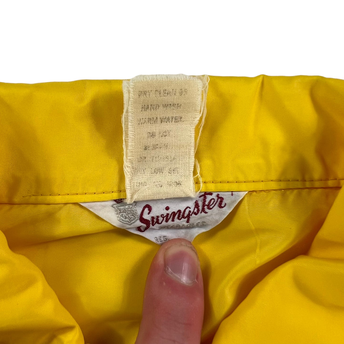 Vintage 70s Swingster Chain stitched “Jan” yellow snap up windbreaker jacket (L)