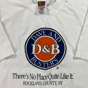 Vintage 90s Dave & Busters D&B There’s no place quite like it tee (L)